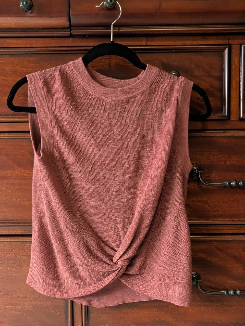 Bishop + Young Rust Twist-Front Sleeveless Knit Tank Size Small